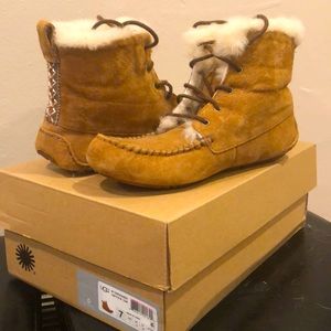 ugg chickaree chestnut